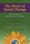Raamatukaas: The Heart of Social Change: How to Make a Difference in Your World